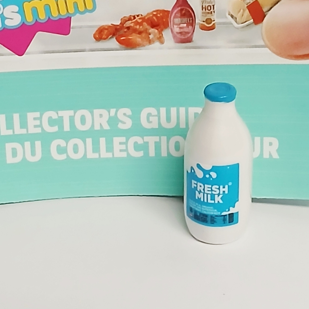 Zuru Mini Brands Fill The Fridge Fresh Milk - Picture 2 of 4